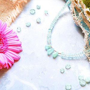 create aquamarine necklace